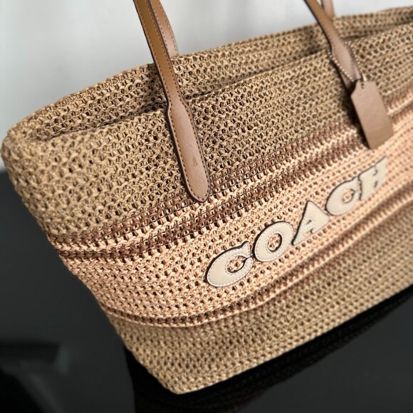 Coach woven tote bag Size: 33x17x30cm, opening size 45cm - Picture 6 of 9